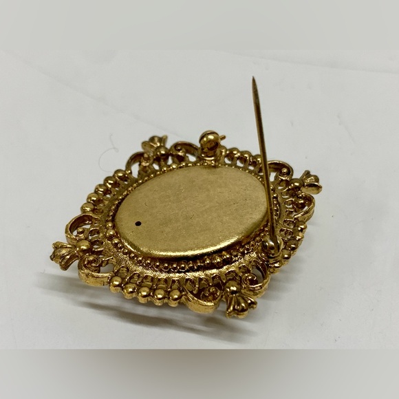 Mid Century Vintage Gold Tone Victorian Style Cameo Pinback Brooch Button - Picture 13 of 16